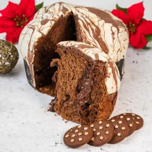 Panettone abierto con chocolate